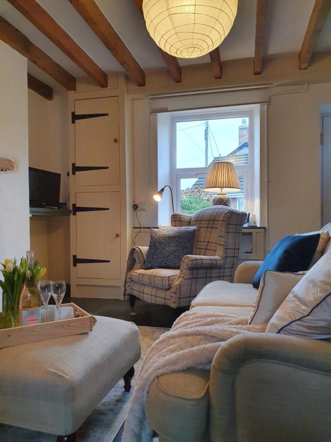 Cosy Cottage In Heart Of Llangollen Eksteriør bilde