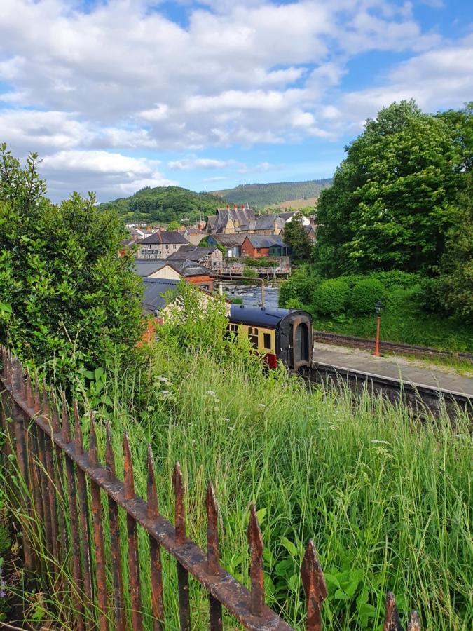 Cosy Cottage In Heart Of Llangollen Eksteriør bilde